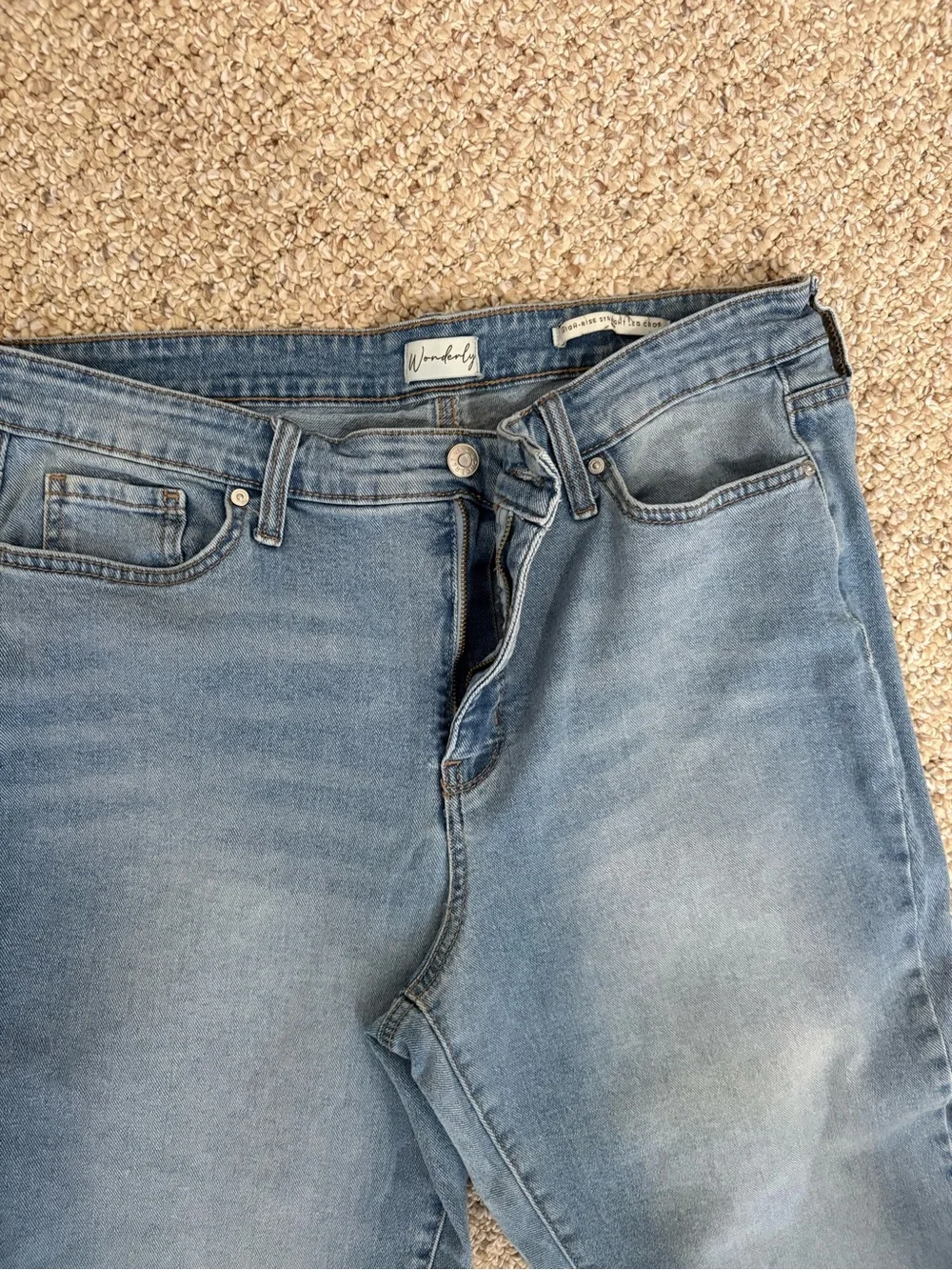 Wonderly Cuffed Crop High Rise Light Wash Jeans